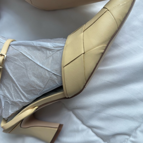 Franco Sarto butter yellow Heels with Ankle Strap - Picture 4 of 9